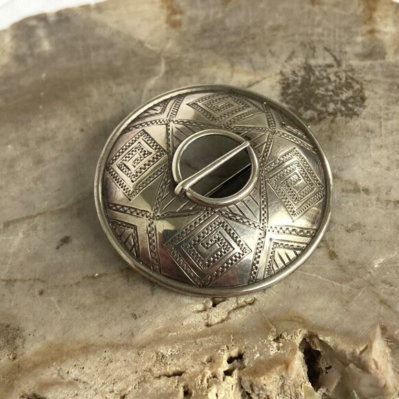 VTG 813H Silver Finland Kultateollisuus Ky Modernist 1.55" Round Domed Brooch - Picture 3 of 16